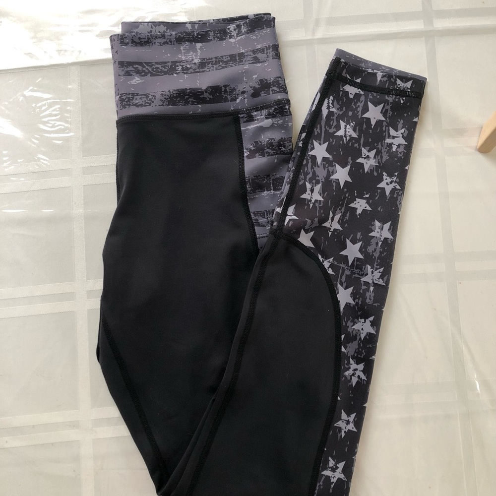 Curves and Combatboots leggings